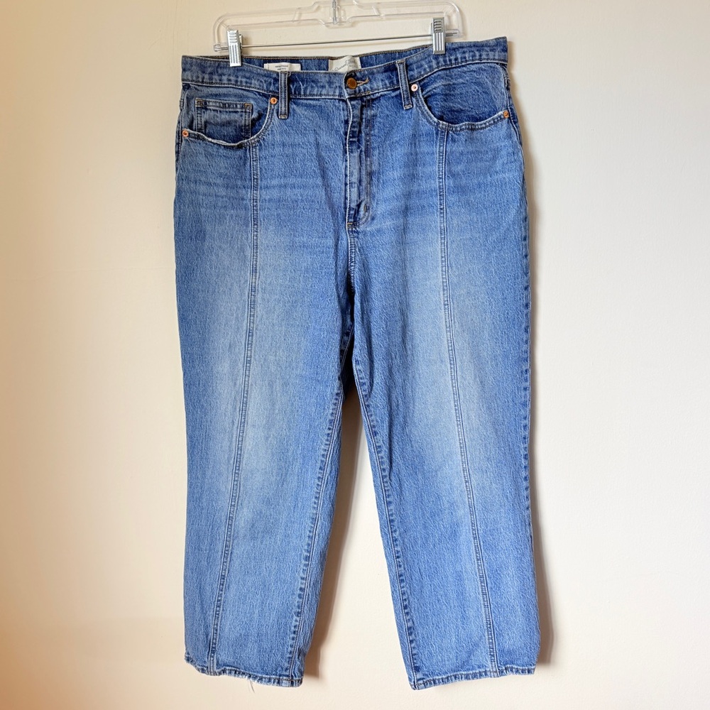 Universal Thread High Rise Vintage Straight Jeans 16/33R